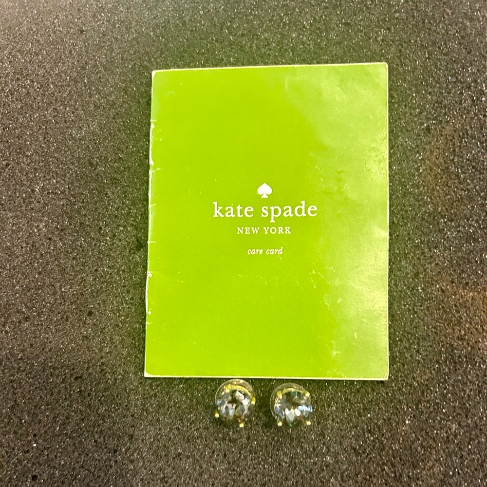 💕💕💕Kate Spade Green Care Card with Clear Accessories